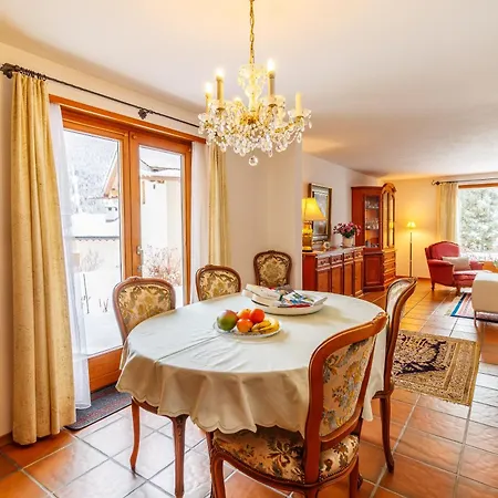 Grundschera Engadin Appartement Brail