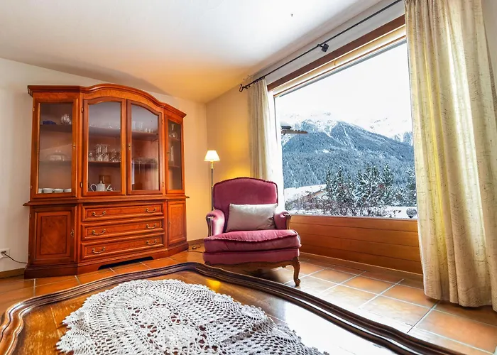 Grundschera Engadin Appartement Brail