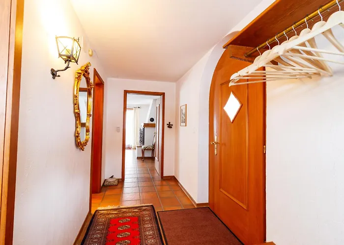 Grundschera Engadin Apartment
