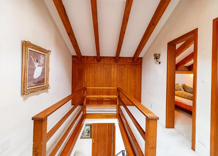 Grundschera Engadin Apartment *